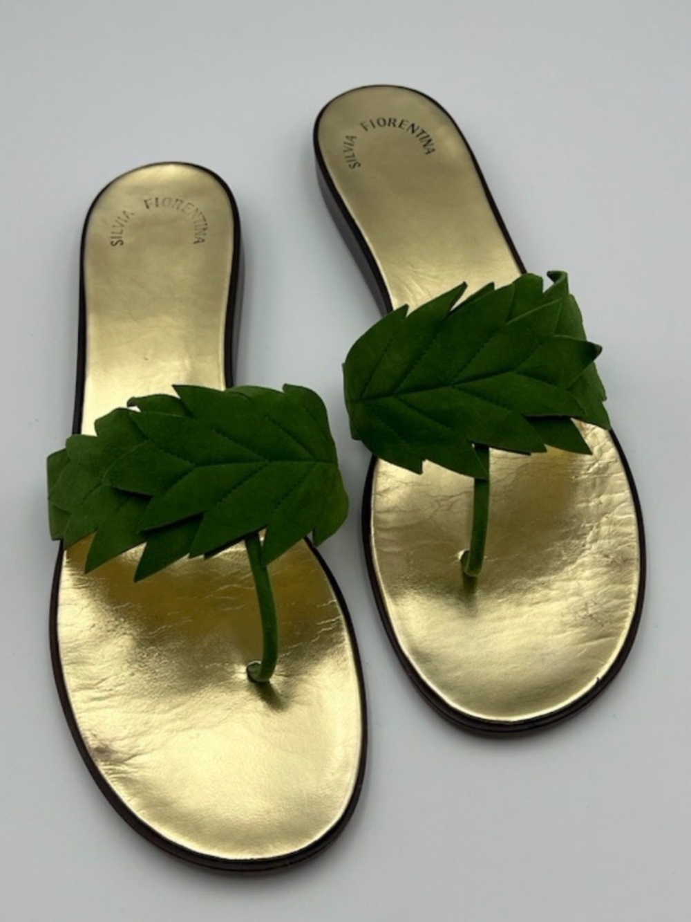 SILVIA FIORENTINA SUEDE AND LEATHER THONG SANDALS